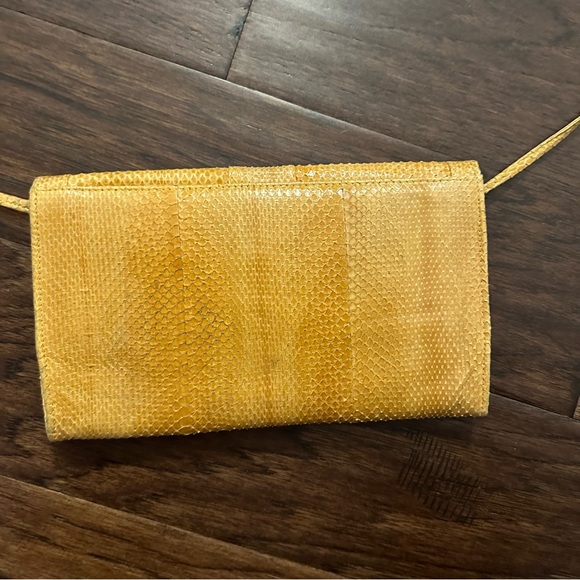 Vintage Snakeskin Purse - Picture 5 of 16